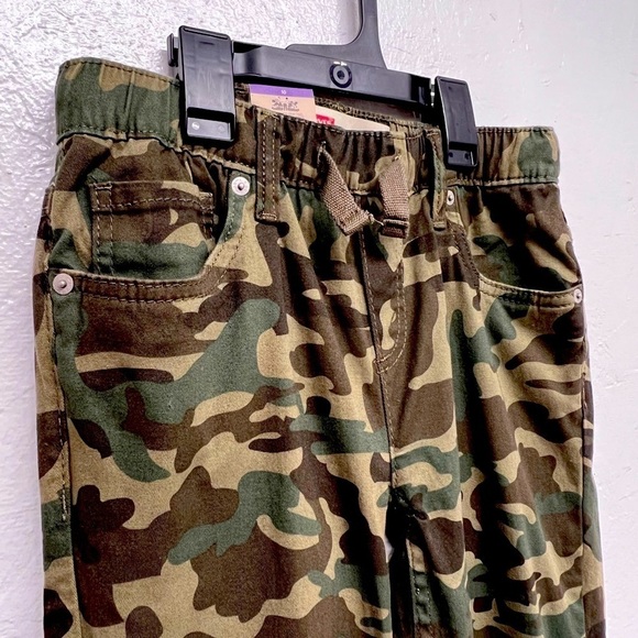 Boys Levi’s Jeans Jogger Camo Pants - 10 - Picture 5 of 13